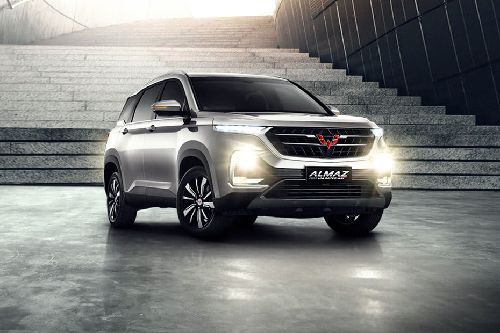 Harga Mobil Wuling Almaz di Medan